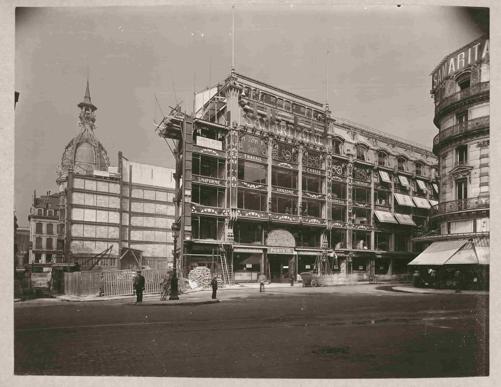 Construction of the shop 2 rue de la Monnaie