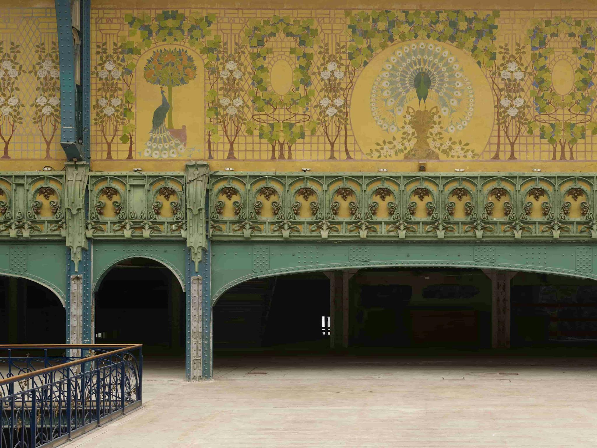 Fresque à l'intérieur de La Samaritaine